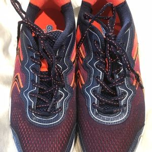 FILA tennis shoes size 10